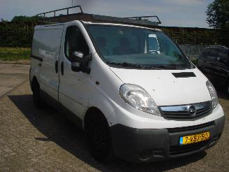 dommages fourgonnettes/vécules utilitaires Opel Vivaro 2.0CDTI 66KW L1-H1 EURO 4 2009/3