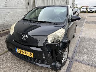 Voiture accidenté Toyota iQ 1.0 VVTi Comfort 2009/2