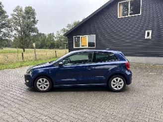 Vaurioauto  passenger cars Volkswagen Polo 1.2 TDI NAVI AIRCO LMV CRUISE STOELVERW B.J 2011 2011/4