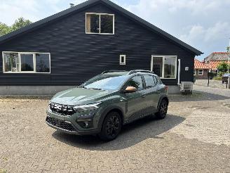 uszkodzony samochody osobowe Dacia Sandero STEPWAY 110 PK EXTREEM NAVI CLIMA CAMERA LED B.J 2024 FACELIFT 2024/2