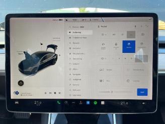 Tesla Model 3 Model 3, Sedan, 2017 Long Range AWD 75 kWh picture 11