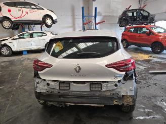 Renault Clio  picture 10