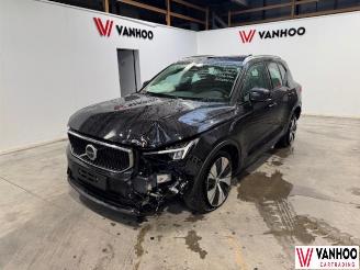 krockskadad bil auto Volvo XC40  2025/6