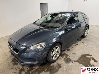 Damaged car Volvo V-40  2017/2