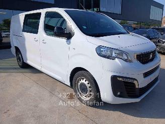 damaged passenger cars Peugeot Expert  2022/9
