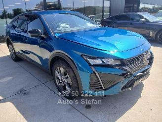 krockskadad bil auto Peugeot 408 2024/12