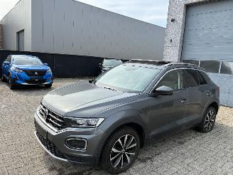 Schadeauto Volkswagen T-Roc VW T-ROC 1.6D 2019 2019/4