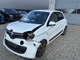 Vaurioauto  passenger cars Renault Twingo RENAULT TWINGO 0.9 AUTOMAAT 2016 2016/9