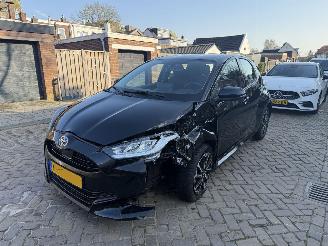 Voiture accidenté Toyota Yaris YARIS HYBRID 1.5 67KW AUTOMAAT 2021/1