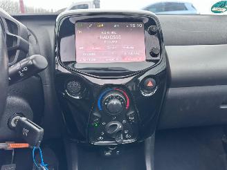Peugeot 108 1.0 e-VTi ALLURE TOP! picture 11