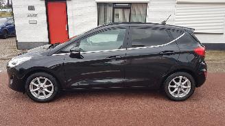 Käytettyjen passenger cars Ford Fiesta TITANIUM 2020/12