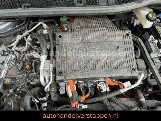 Peugeot 2008 e II Allure Pack Full Elektro picture 5