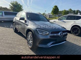 damaged passenger cars Mercedes GLC 300e 235KW 4Matic AMG Sport 2021/9