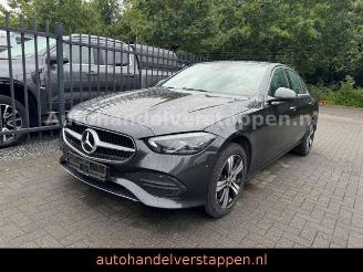 krockskadad bil auto Mercedes C-klasse 2023/11