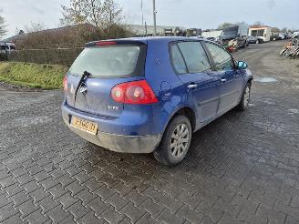 demontáž osobní automobily Volkswagen Golf 1.6 FSi 2004/5