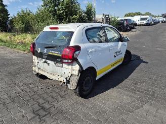 Salvage car Peugeot 108 1.0 2018/6