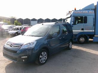Schadeauto Citroën Berlingo 1.2 Multispace 2018/6