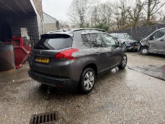 Coche accidentado Peugeot 2008 1.2 PureTech Style (SUV 5-dr.) 2015/7