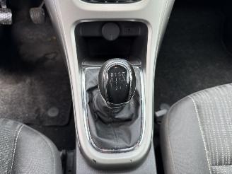 Opel Astra 1.4 Edition picture 16