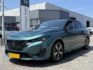 Coche accidentado Peugeot 308 SW 1.6 Plug-in Hybrid 195 GT 2025/11