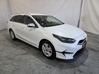 Vaurioauto  passenger cars Kia Ceed 1.0 T-GDi DynPlusL. 2022/1