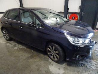 Salvage car Citroën C4 1.2 THP AUTOMAAT 2015/10