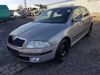 disassembly passenger cars Skoda Octavia Beige LF8H 9202 Onderdelen Bumper Deur 2007/5
