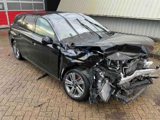 Uttjänta bilar auto Peugeot 308 308 SW (F4/FC/FN/FR), Combi 5-drs, 2021 1.2 12V PureTech 130 2023/12
