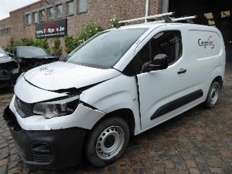 Avarii autoturisme Peugeot Partner Premium L1 2022/9