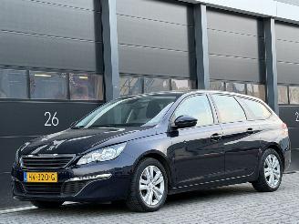 Gebrauchtwagen PKW Peugeot 308 1.6 BlueHDI Blue Navi Clima PDC 2015/12