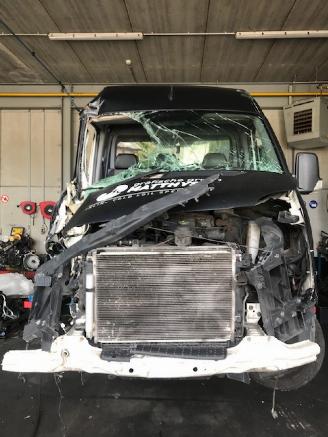 Dezmembrări autoturisme Volkswagen Crafter 2000CC - DIESEL - 120KW 2012/1