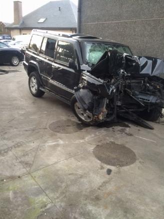 Démontage voiture Jeep Commander 3000 diesel 2010/1