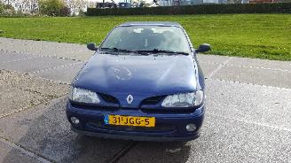 occasion passenger cars Renault Mégane Megane (EA) Cabrio 1.6i (K7M-702) [66kW]  (10-1996/03-1999) 1998/5