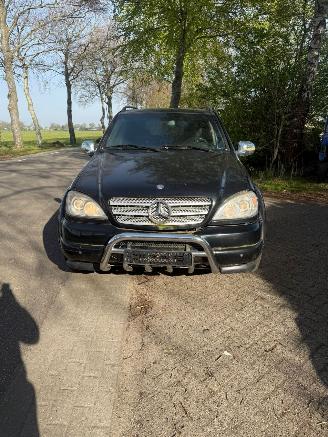 disassembly passenger cars Mercedes ML ML 270 CDI 2000/11